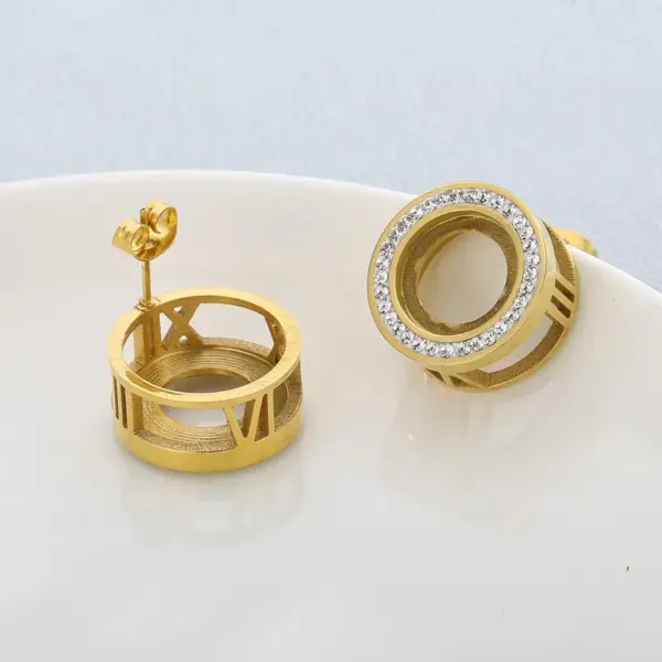 Wholesale PVD Coated 18K Gold Plated Round Stainless Steel Simple Style Waterproof Non Tarnish Ear Studs