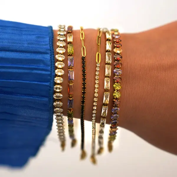 Wholesale PVD Coated Real Gold Plated 18K Gold Geometric 304 Stainless Steel Imitation Diamond Rhinestone Casual Elegant Retro Waterproof Non Tarnish 304 Stainless Steel Lobster Trigger Clasp Closure Bracelets