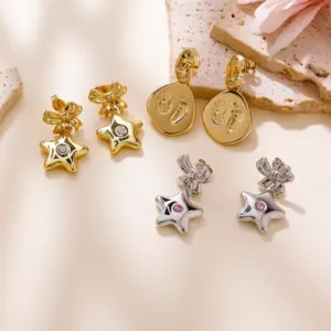 Wholesale 18K Real Gold Plated Hand Foot Love Deep Polished Pendant Earrings Fashion Stainless Steel Palm Footprint Hanging Earrings Jewelry