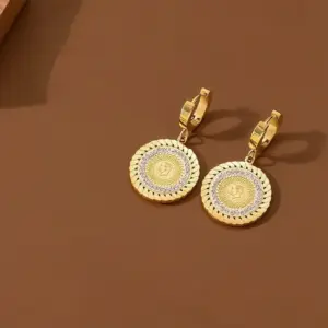 E03168-Diamond Portrait-Earrings- Gold