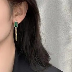 E0104-Green Diamond-Earrings- Gold