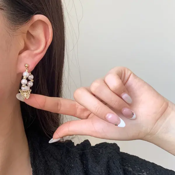 Wholesale Elegant Butterfly Flower Pearl Pendant Earrings With Sparkling Zirconia East Gate Of Seoul Luxury Atmosphere Women's Jewelry
