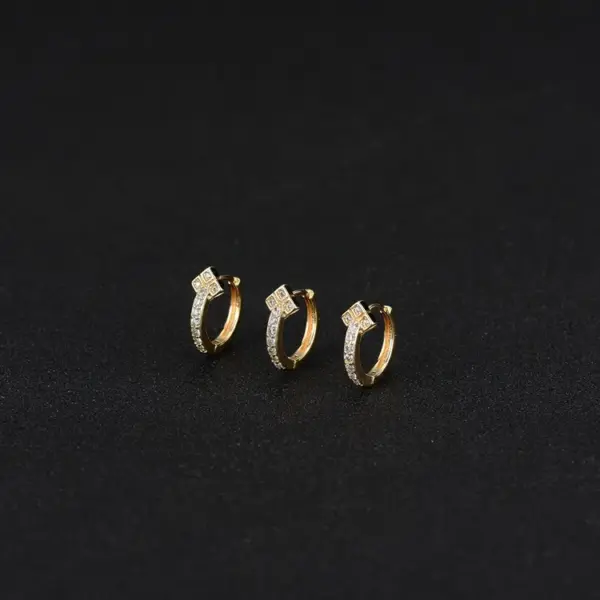 Wholesale Unisex Cross Earrings For Everyday Wear Featuring Electroplated Finish And Copper Ear Pins With Zircon Inlay