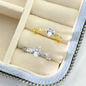 Wholesale Elegant Heart Shaped Ring For Women With Micro Paved Zircon Fashionable Personality Ring Romantic Style Suitable For Daily Wear And Dates
