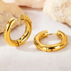 5.0 Ear Buckle Style Gold 16MM