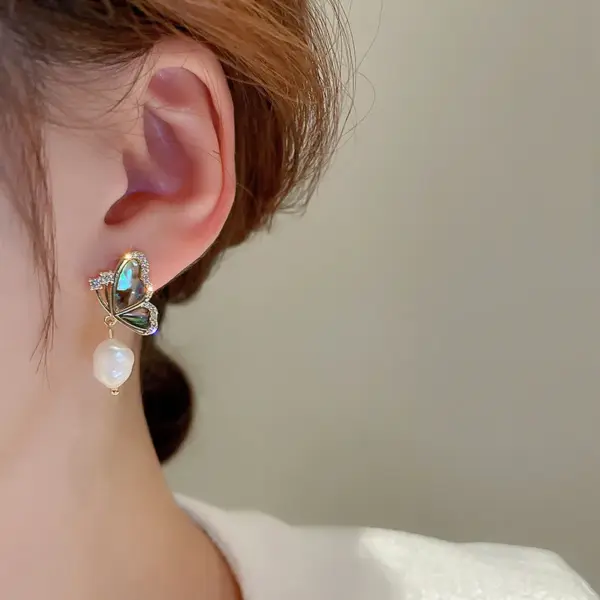 Wholesale Hypoallergenic Butterfly Stud Earrings For Women In Copper With Zircon Inlay