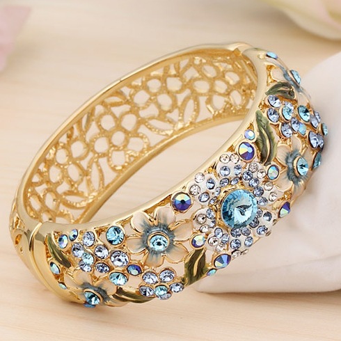 oly-10816829bb9d48678494ac40dd85c940 Wholesale Supply Beijing cloisonne bracelet hollow enamel gold-plated jewelry vintage jewelry ethnic jewelry