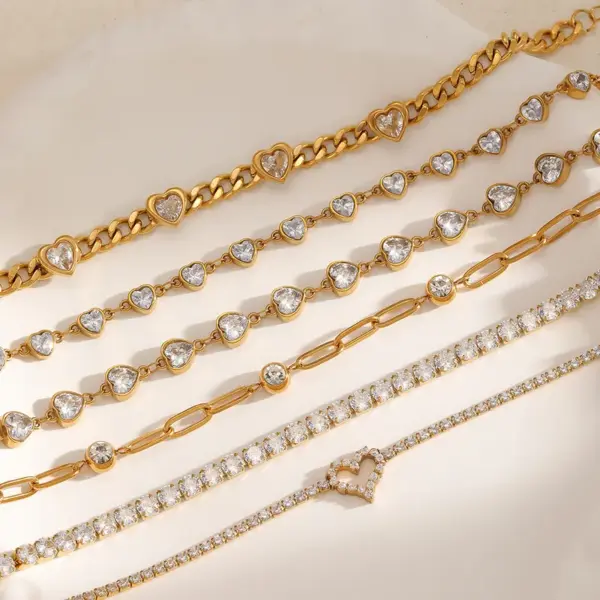 Wholesale Niche High-end Jewelry 18K Gold Plated 304 Stainless Steel Vacuum Electroplated Rhinestone Geometric Heart Zircon Waterproof Non-fading Bracelet For Women