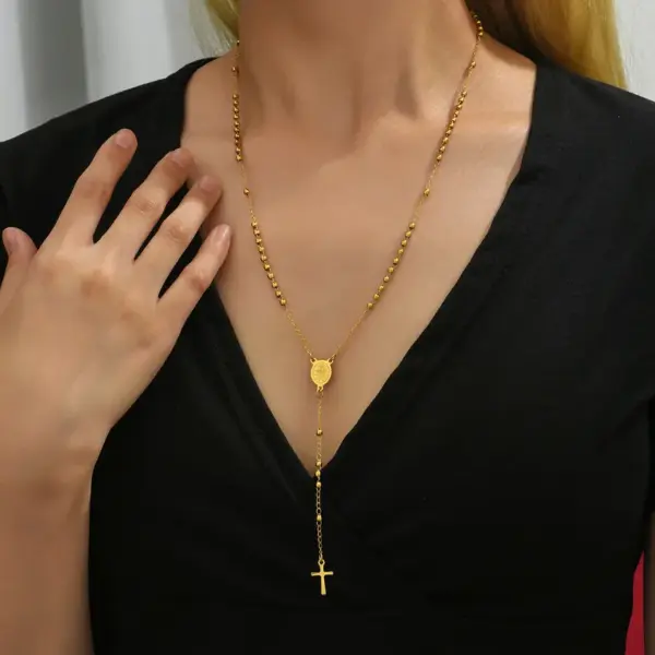 Wholesale PVD Coated Real Gold Plated Cross 304 Stainless Steel 667 Stainless Steel Simple Style Waterproof Non Tarnish 667 Stainless Steel Pendant Necklace