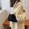 oly-10dfa419aea2269f0af428b0d9e59efe Wholesale Casual Women's Bag Winter Small Fresh Retro Crossbody Bag Elegant Pure Color Fashionable One-Shoulder Style Small Square Bag for Women