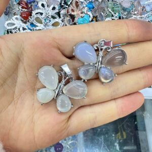 Gray agate