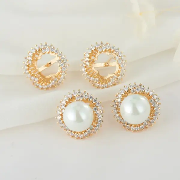 Wholesale Flowers Earrings With Bezel Setting In Copper And 14K Real Gold Plated, Featuring Zircon And 925 Sterling Silver Ear Pins