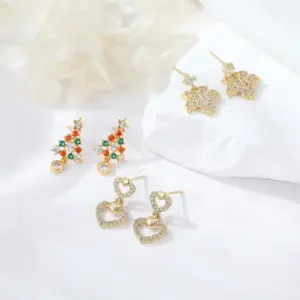 Wholesale Maple Leaf Stud Earrings For Women With 925 Sterling Silver Posts, Copper Base, 14K Real Gold Plated And Zircon Inlay