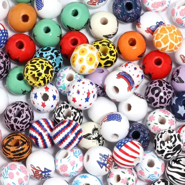Wholesale Butterfly Printing Wood Beads, 10 PCS/Package, Available In Colour, Perfect For American National Day Crafts