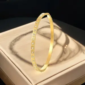 44-C-4 / Gold