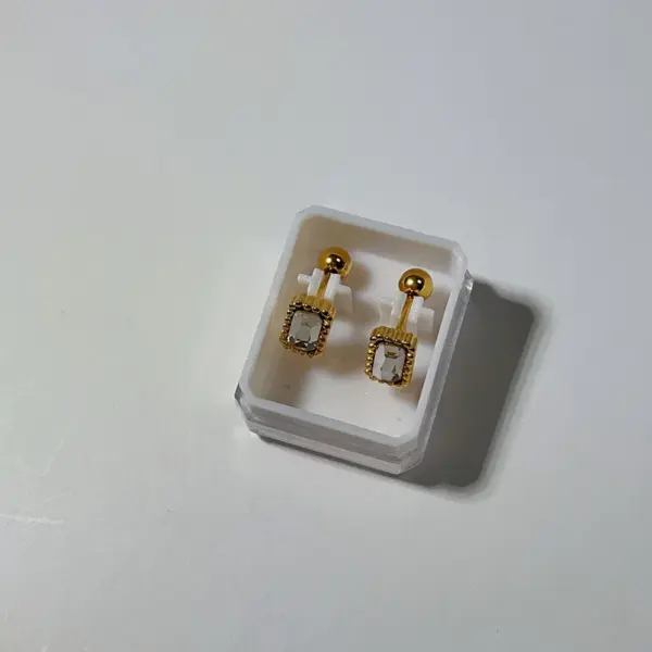 Wholesale PVD Coated 18K Gold Plated Heart Shape Ball 304 Stainless Steel Sweet Waterproof Non Tarnish Cartilage Earrings