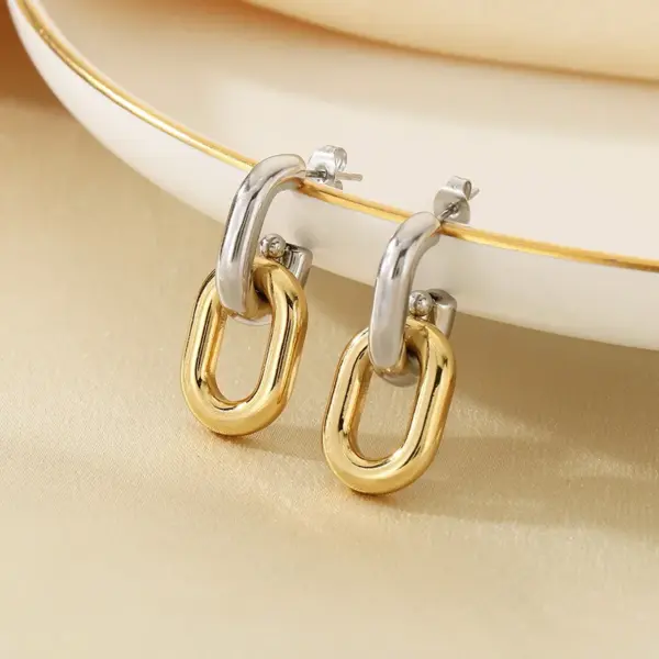 Wholesale Fashionable Geometric Pattern Stainless Steel 18K Gold Plated Hollow Chain Earrings For Women Versatile Daily Wear Jewelry