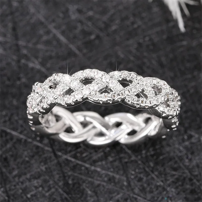 Wholesale Geometric Claw Setting Ring For Women In Copper With White K Water Plating And Zircon Inlay
