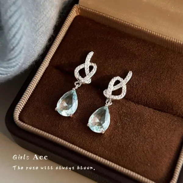 Wholesale Handmade Geometric Earrings For Women In Copper With Platinum Plated Water Plating And Zircon Inlay