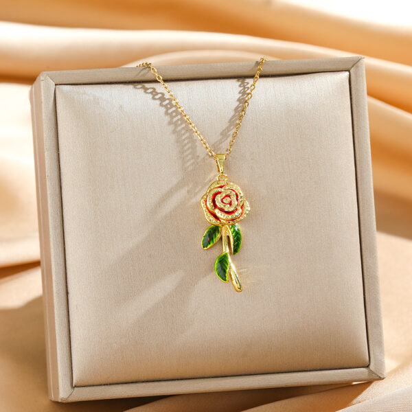 Wholesale Red Rose Titanium Steel Necklace with Micro-Inlaid Clavicle Chain/Necklace