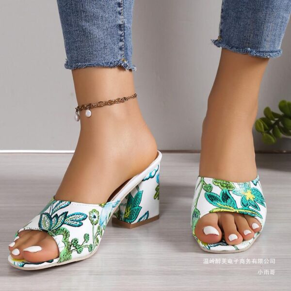 Wholesale Embroidered Open Toe High Heel Square Head Slippers Women’s plus size Coarse Heel Fashion Sandals