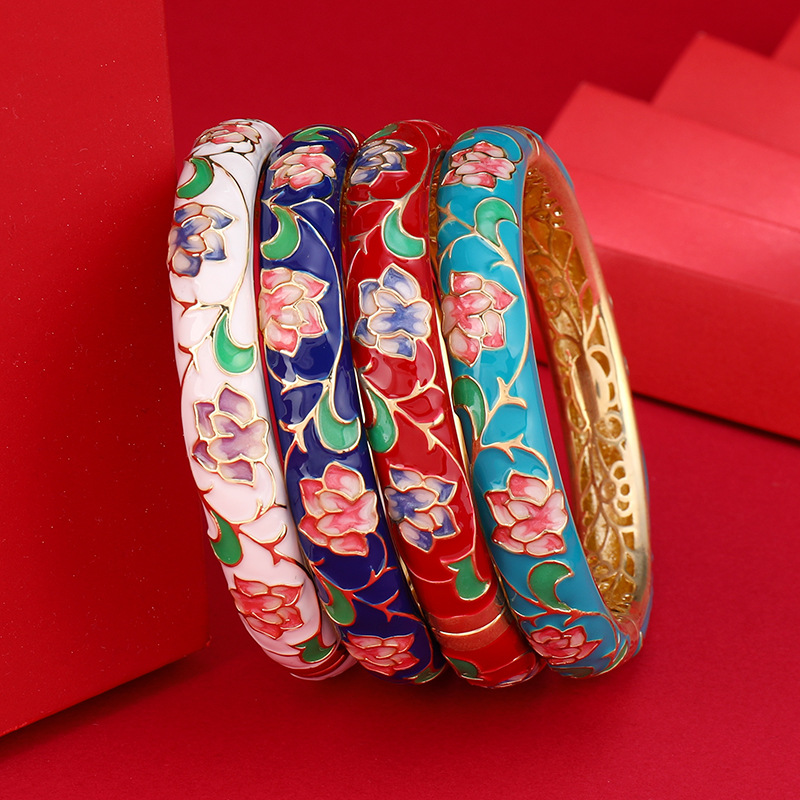 Wholesale Beijing Traditional Copper Cloisonne Bracelet Chinese Style Retro Palace Hollow Enamel Bracelet High-end Accessories for Women