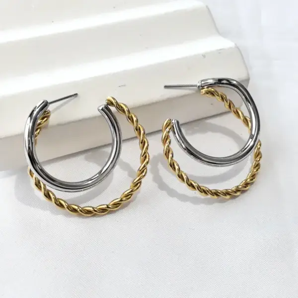 Wholesale 316 Stainless Steel Real Gold Plated Earrings Twist Two-tone Cast Letter Vacuum Plated Waterproof Non-fading Earrings For Banquet Catwalk