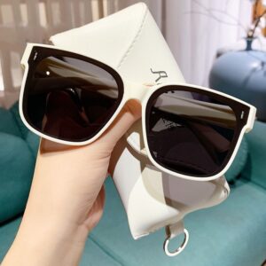 Wholesale Set of glasses polarized sunglasses for men and women can be set of myopia glasses one glasses two-use driving fashion trendy sunglasses summer sun protection