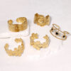 Wholesale Heart-shaped floral French-style gold-plated stainless steel bracelet