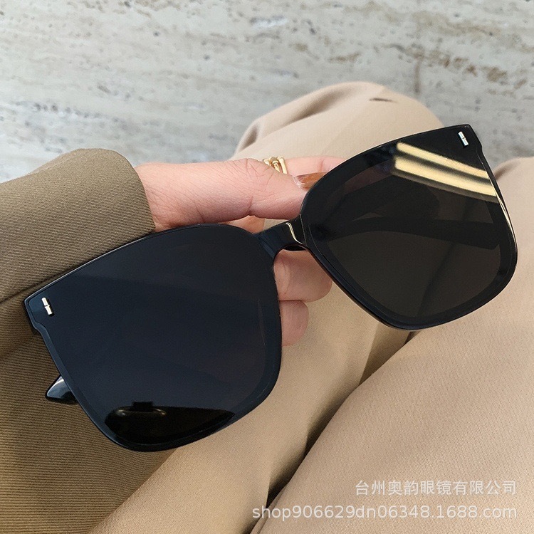 Wholesale Korean-style Retro Box Rice Nail Sunglasses Men and Women's Plain Fashionable Large Frame Slimming Sunglasses Concave Sunscreen Glasses