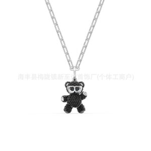 Black big bear necklace