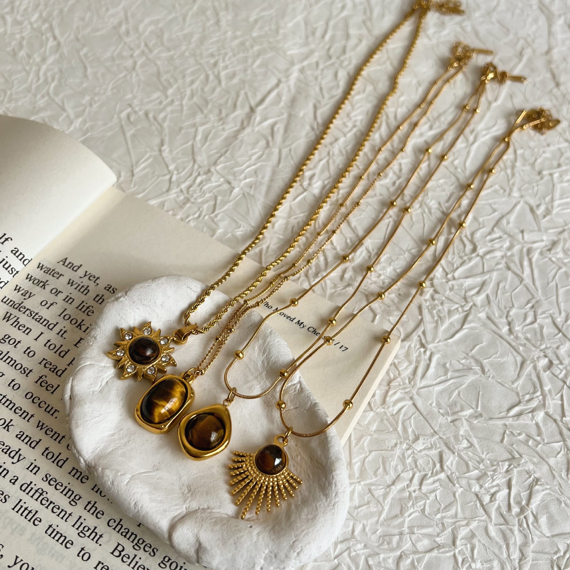 Wholesale Maillard Tiger Eye Stone Necklace Women's Spring and Summer 2025 New Hot Style Light Luxury Niche Titanium Steel Non-Fading Sweater Chain