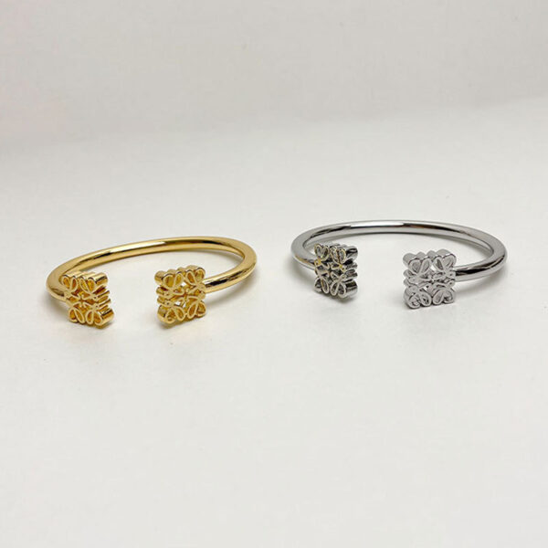 Wholesale Real Gold Electroplating Luojia Fashion Square Hollow Pattern Open-ended Plant Ring Bracelet Light Luxury Niche Exquisite Jewelry