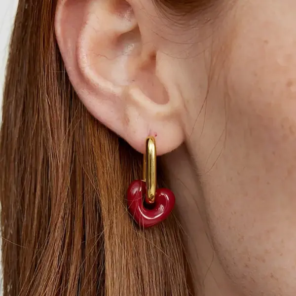 Wholesale 1 Pair Retro Simple Style Heart Shape Plating 304 Stainless Steel Drop Earrings