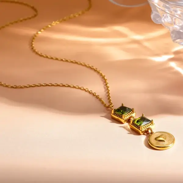 oly-17e0a1617d70c161fa9a8fa031d28326 Wholesale Round Claw Setting Necklace For Women In 304 Stainless Steel With 18K Gold Plated PVD And Zircon Inlay, Cable Chain