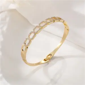 Wholesale Women’s Circle Bangle Featuring Zircon Inlay, Electroplated Copper Craft
