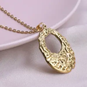 Gold --- Necklace 50cm