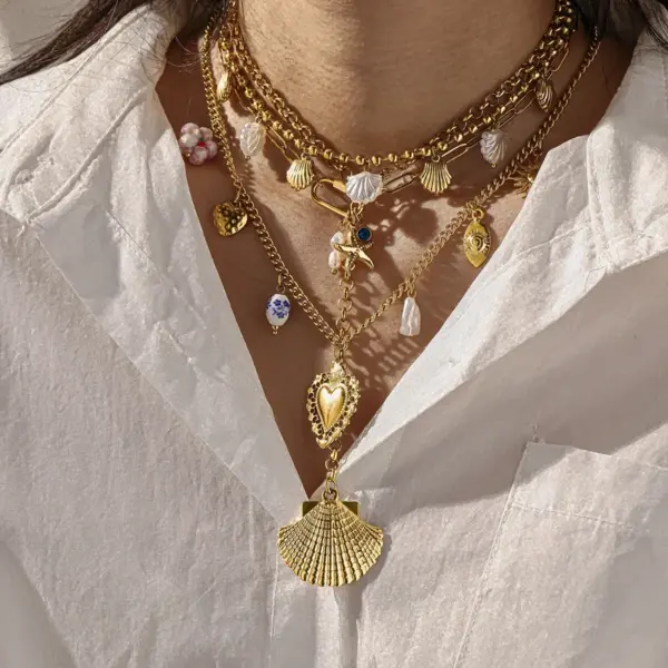 Wholesale Sun Pendant Necklace For Women In 304 Stainless Steel With 18K Gold PVD Coating And Zircon Inlay, Side Chain