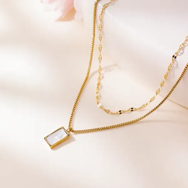 Wholesale Double Layer Stacked Rectangular White Shell Titanium Steel Necklace For Women 18k Gold Clavicle Chain