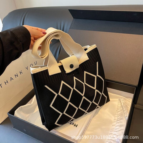 oly-1a0ed6b867e0660221874743f9df657a Wholesale Summer Casual Work Clothing Small Square Bag High-End Korean Niche Simple Shoulder Bag Crossbody Bag Girls Bag