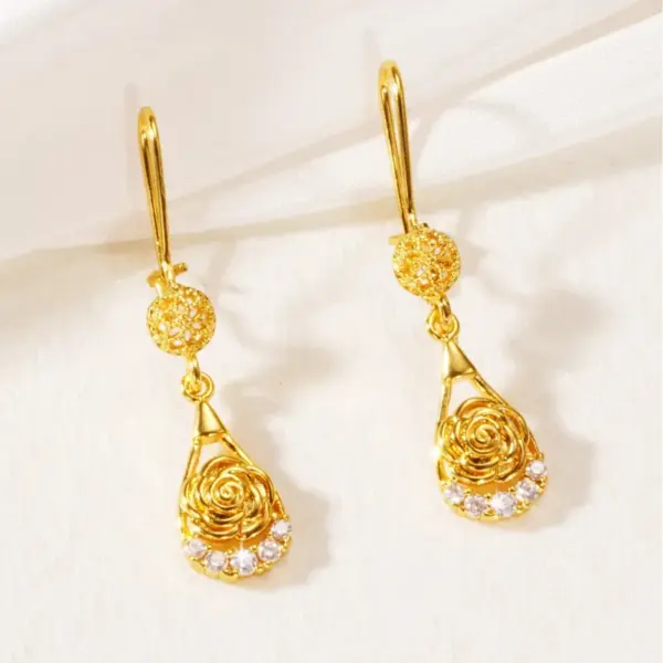 Wholesale Electroplated Brass Drop Earrings For Women Featuring 14K Real Gold Plated Material With 0.03µm Thickness