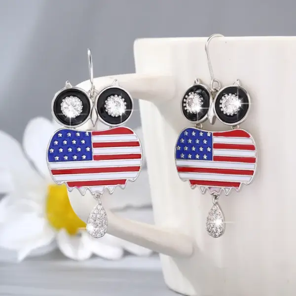 Wholesale 1 Pair Casual Elegant Glam Round Oval Owl Copper Zircon Electroplated Women's Ear Studs