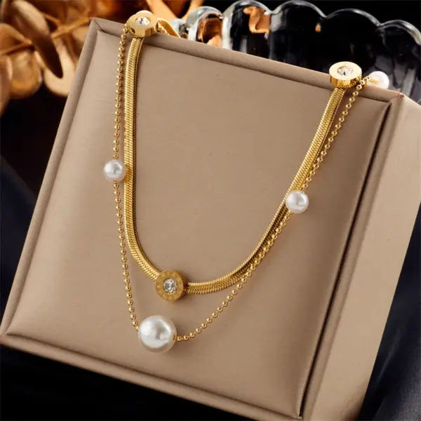 Wholesale Ig Style Simple Style Geometric Titanium Steel Plating Inlay Artificial Pearls Rhinestones Shell Necklace