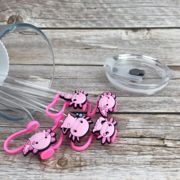 oly-1bc0536c9d9a6646143daa4218c05d1b Wholesale Animal Salamander Series Straw Sleeve Straw Cap Silicone Dust Plug Cute Anime Party Straw Decorations