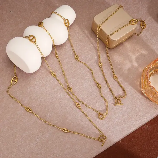 Wholesale 18K Gold Plated 304 Stainless Steel Vacuum Electroplating (In Furnace) Sweater Chain Necklace Hypoallergenic Unisex Splicing Embossed Paperclip Chain Cable Chain/Cross Chain/O Chain Daily Party Bar
