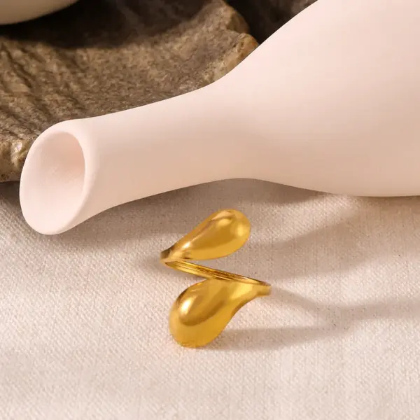 Wholesale 304 Stainless Steel Geometric Water Droplets PVD Coated 18K Gold 18K Real Gold Plated Real Gold Plated Vintage Style Modern Style Simple Style Waterproof Non Tarnish Gold Open Rings