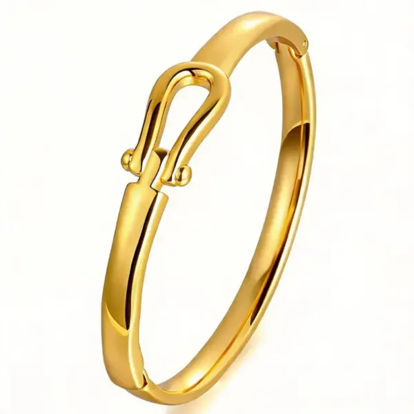 Wholesale Heart Shape Gold Bangle For Women, Waterproof Non Tarnish 304 Stainless Steel With Electroplated And Rhinestones Inlay