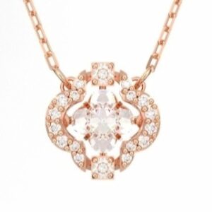 Smart four-leaf clover white diamond necklace