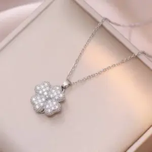 X3166 Steel Heart-Shaped Rotating Necklace