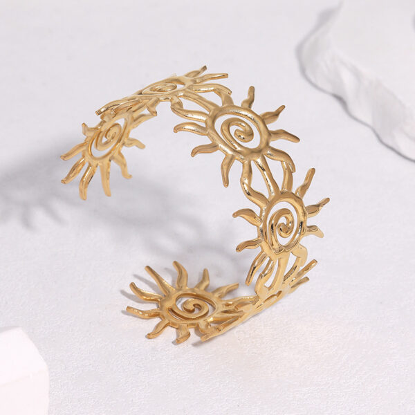 Wholesale Stainless steel open sun bracelet, gold-plated titanium steel bracelet